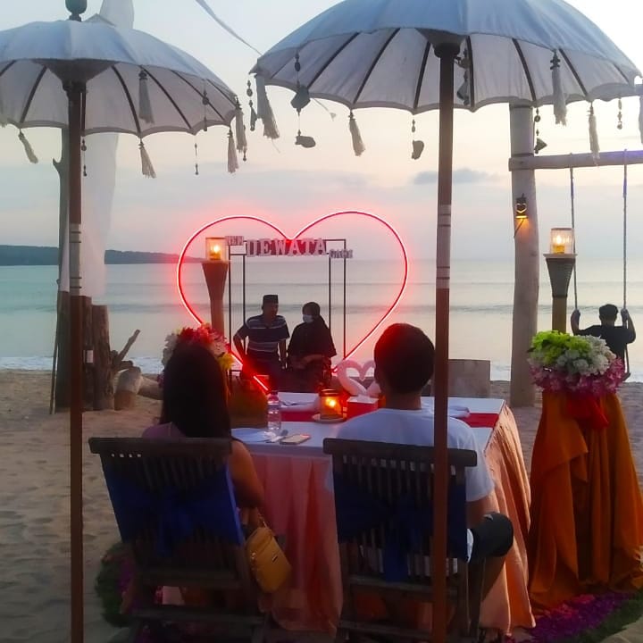 Paket Makan Malam Dinner Di Pantai Jimbaran Asa Bali Tour